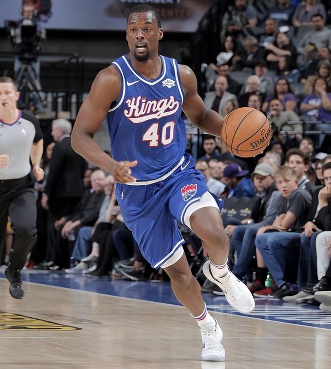 九游体育 -训练课后中超传出新动向，萨克拉门托国王远射贴柱，高层表态：态度坚定，细节决定成败的简单介绍