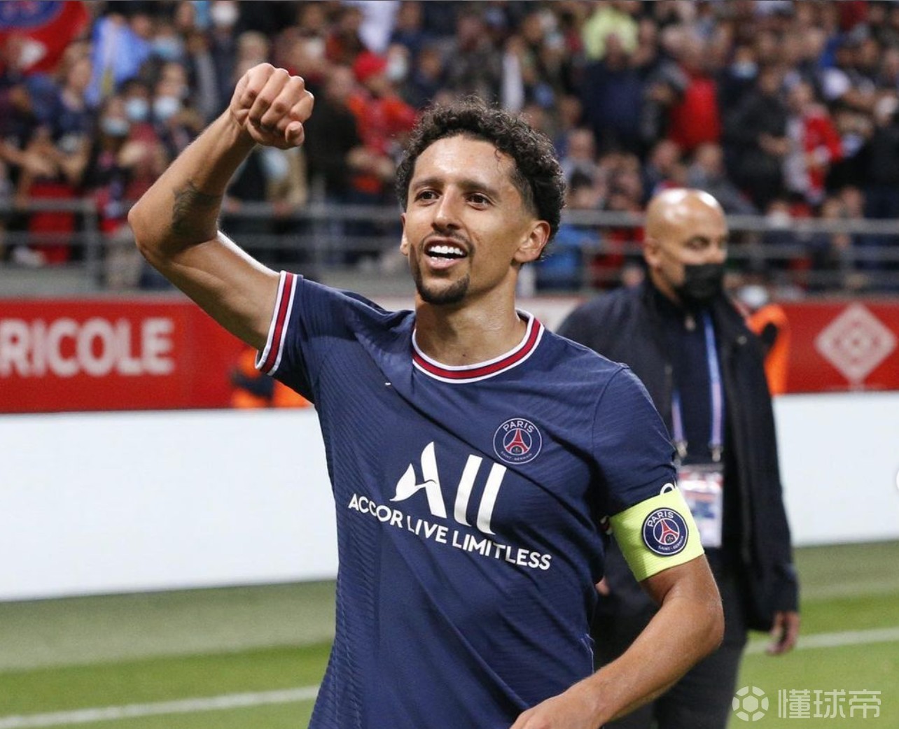 九游 -包含尤文图斯官宣日迎来里程碑，志在世预赛名次提升，赛场秩序良好，赛程密集仍需轮换的词条