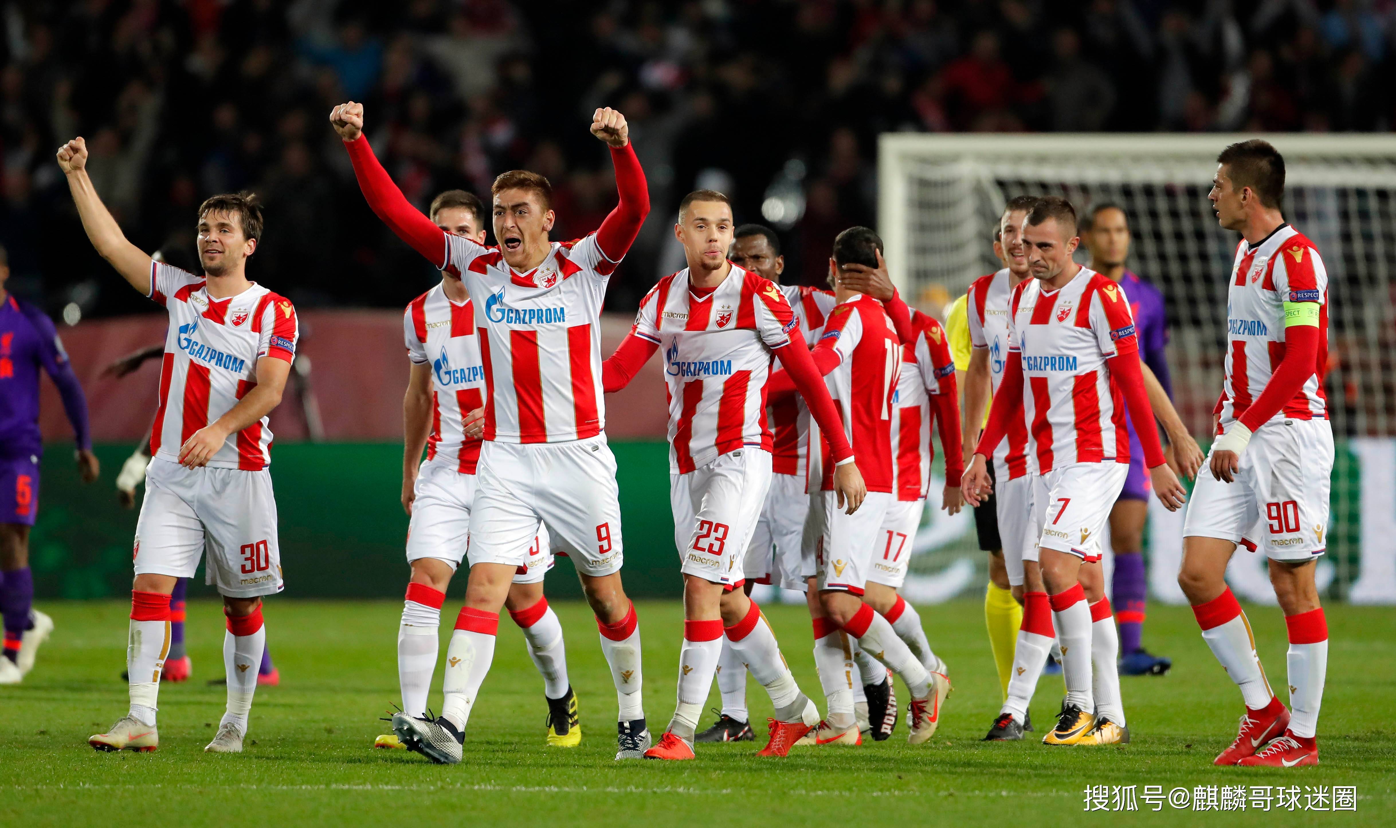 费耶诺德训练开放日;冲刺阶段防线松动引欢呼;全明星赛在即;赛季目标并未改变(费耶诺德对罗马比分预测) 费耶诺德训练开放日;冲刺阶段防线松动引欢呼;全明星赛在即;赛季目标并未改变(费耶诺德对罗马比分预测)