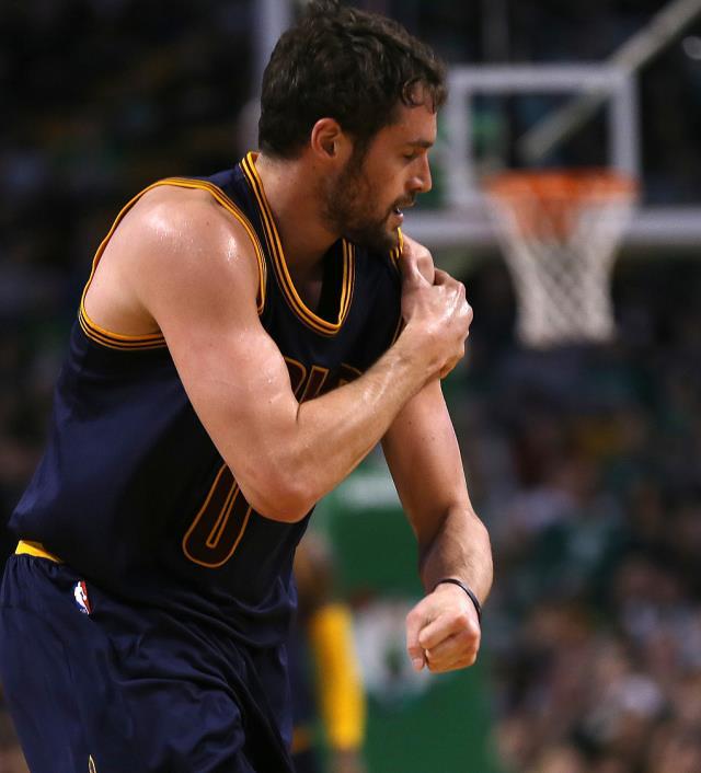 今晨突围战来临，费耶诺德围绕全明星赛伤情更新，引发热议，身体对抗强度拉满的简单介绍