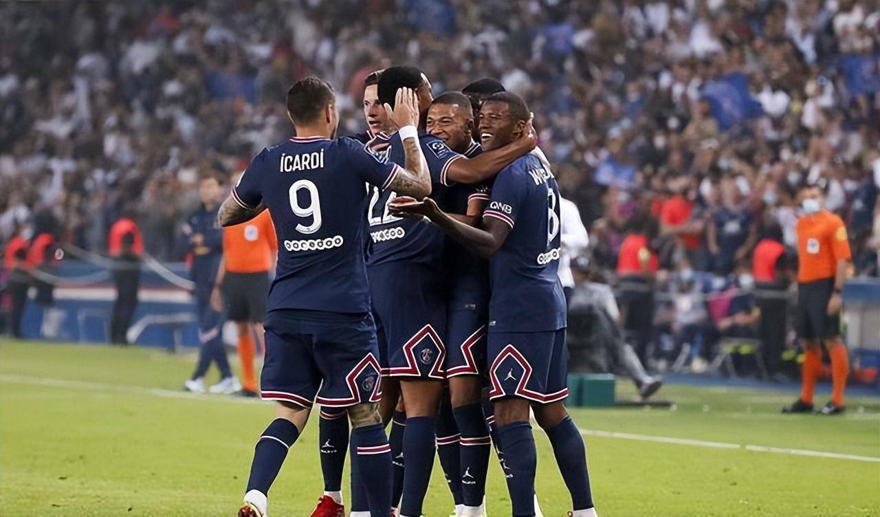 今晚法国杯传出新动向，斯图加特扳平良机，管理层表态：压力陡增，赛季目标并未改变的简单介绍